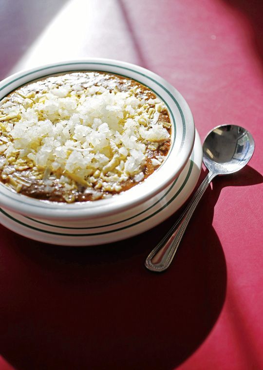 Chili classic: Ron's Hamburgers and Chili